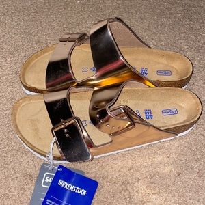 Birkenstock Brand NEW never worn Gold sandals